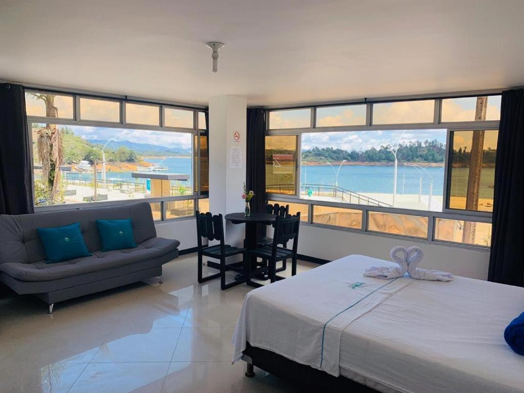 Hospedaje 3 Esquinas Guatapé Dış mekan fotoğraf