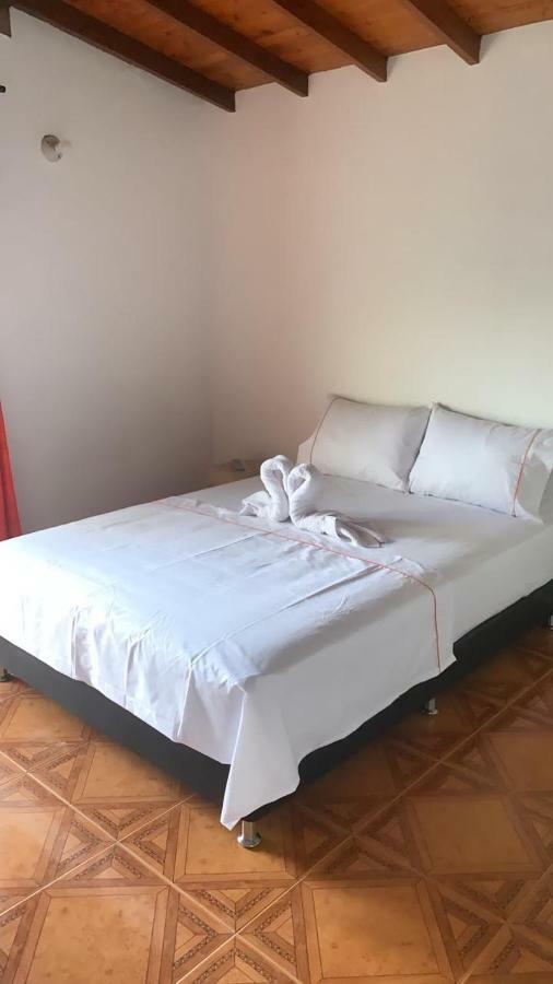 Hospedaje 3 Esquinas Guatapé Dış mekan fotoğraf